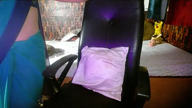 IndiianKriti Chat XXX in diretta