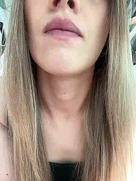 Brin20's Live XXX Chat