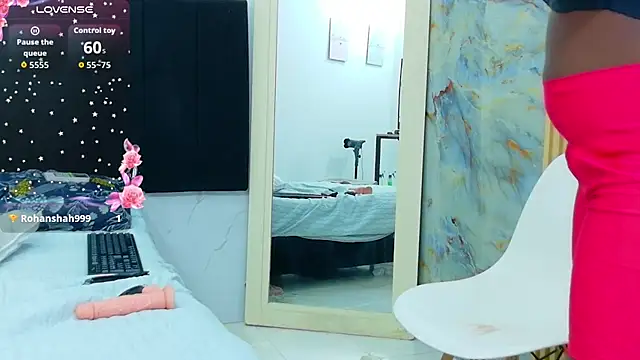دردشة CocoaBarbie الجنسية المباشرة