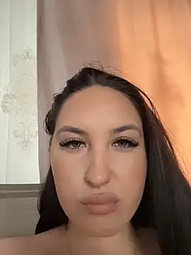 Chat +18 de Lucy_doll22 ao vivo