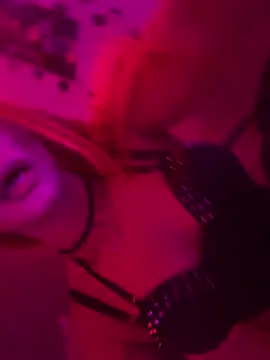 Živý XXX chat _KittyQueen12