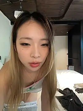 xiaozz-001 Show in webcam