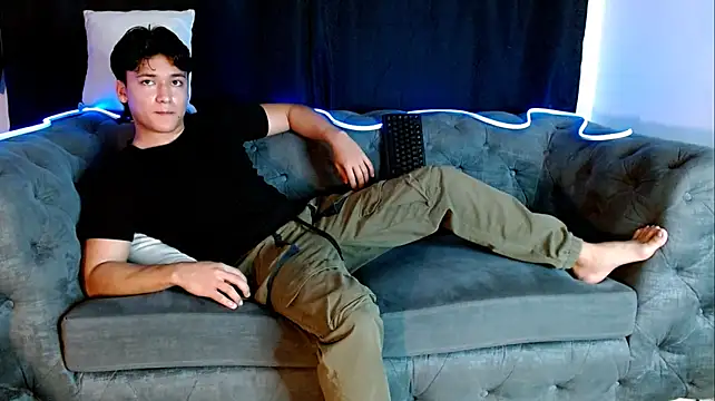 Liam_Chameliam – Naživo XXX chat