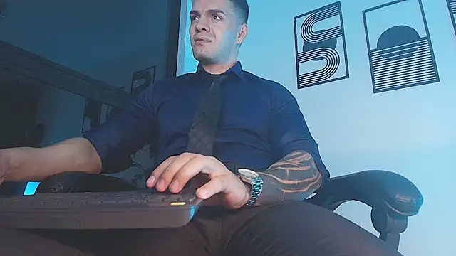 Živý XXX chat ALPHA_DOMINUS_