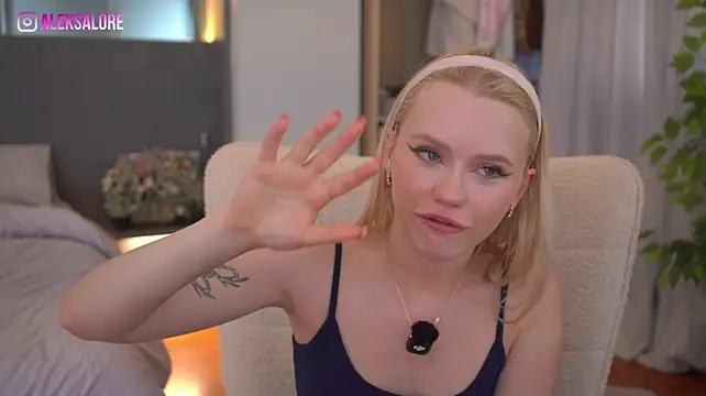 LexieLoree's Live XXX Chat