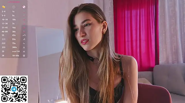 Quinavelle Live XXX-Chat