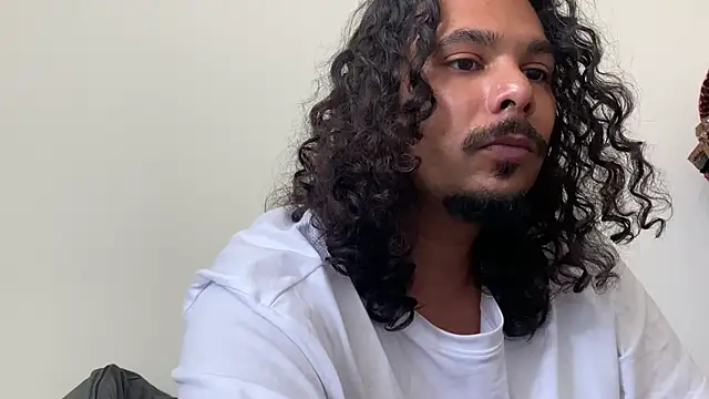daddyvibes: διαδικτυακό σόου στην κάμερα