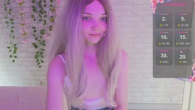 AnimeAlica18 Chat XXX live