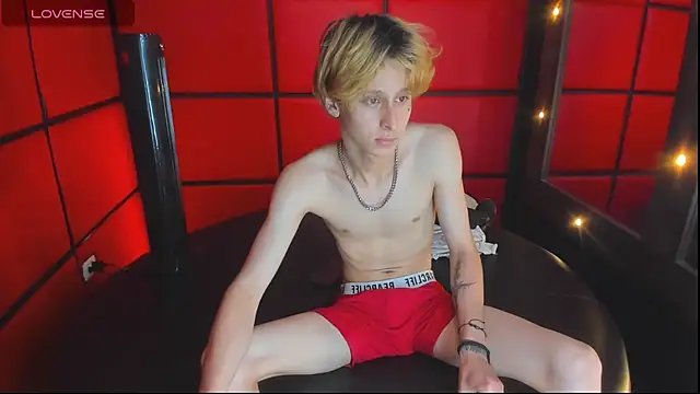 Онлайн чат XXX Archie6_