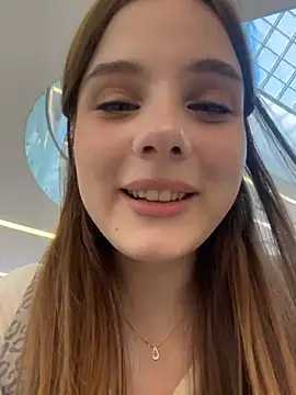 Онлайн чат XXX Lunabelle_
