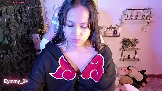 Eymmy_24's Live XXX Chat