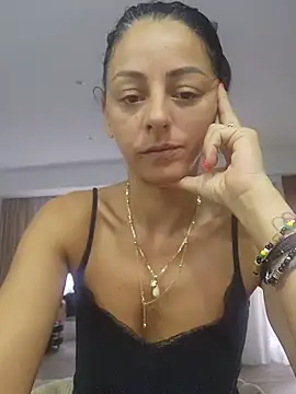 bruneta_sexy23 Chat XXX in diretta