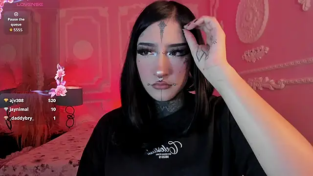 Kat_VonDe Live XXX-Chat