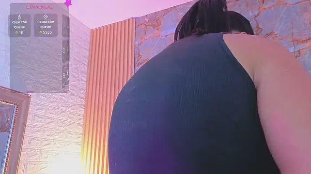 XXX chat uživo modela AndreinaLopezz