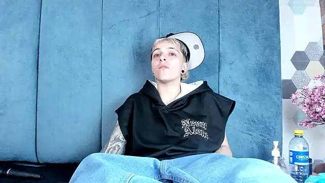 Megan_Thompson_'s Live XXX Chat