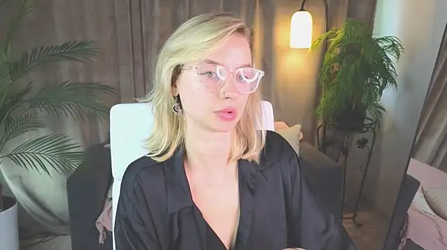 Živý XXX chat NoraMoreau