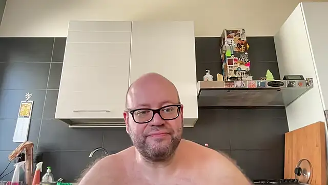 theitalianbear's Webcam Show