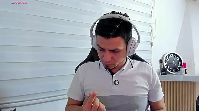 Chat +18 de Rick_Adams ao vivo