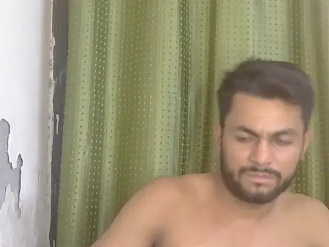 Stubborndesiboy Show in webcam