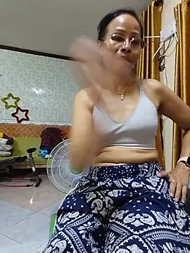 Mama_Eva_1 Live XXX-Chat