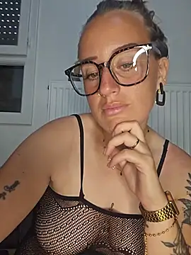 Lindsay_00off – Naživo XXX chat