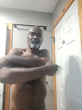 XXX chat uživo modela sinnernoir
