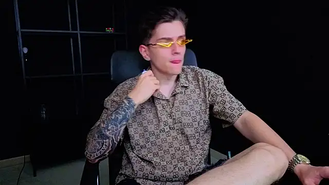 FelixStarkk – Naživo XXX chat