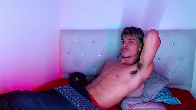 Angel_foxc13 XXX чат на живо