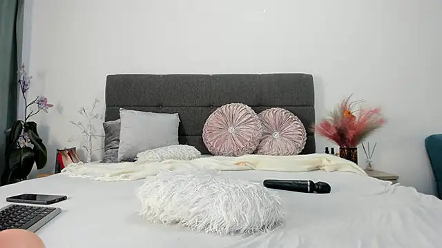 XXX chat uživo modela AlenaBay