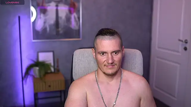 Alex_Wilde 网络视讯表演