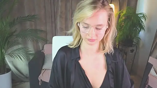 NoraMoreau 라이브 XXX 채팅