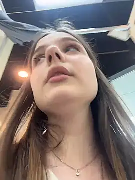 צ'אט XXX בשידור חי של Lunabelle_