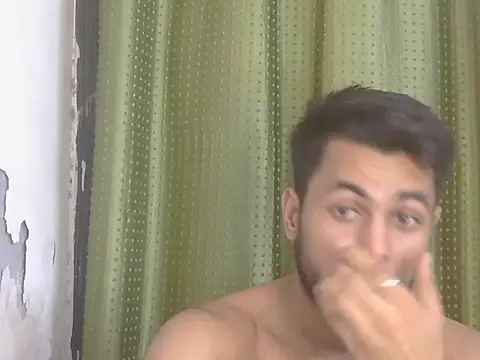 Czat XXX na żywo – Stubborndesiboy