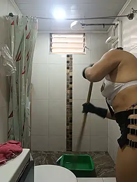 maynor_1998's Live XXX Chat