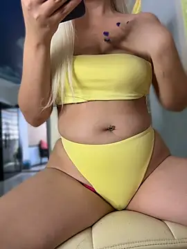 Devils__den Adlı Modelin Canlı XXX Sohbeti