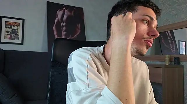 XXX chat uživo modela KaydenDrew
