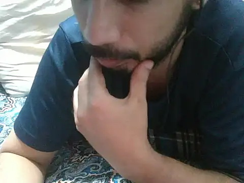 Precumboner Chat XXX in diretta