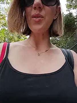 TopsyWilde 现场XXX聊天