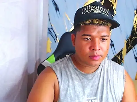 XXX chat uživo modela jhor_brown