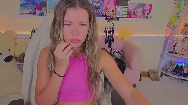Chat +18 de Real_Tini ao vivo