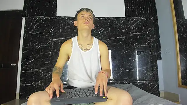 Chat +18 de Robinlion91 ao vivo