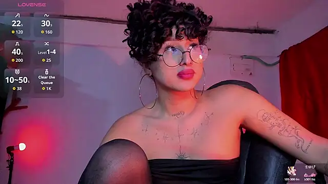Heka_Prudence Chat XXX in diretta