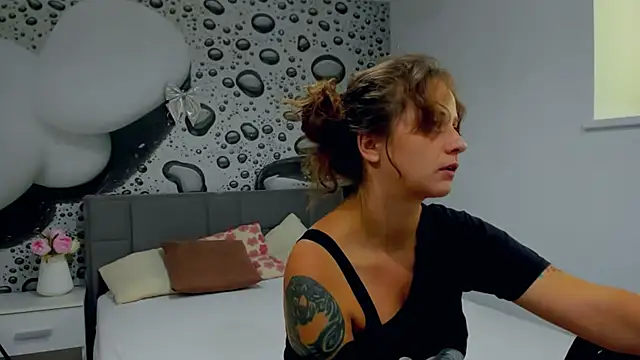 AlmaFancy – Live XXX-chat