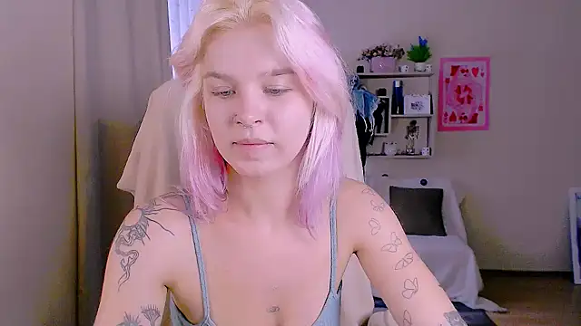 Hot_Blonda: απευθείας συνομιλία ΧΧΧ