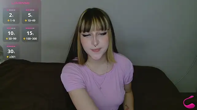 JasmineAdamssのライブXXXチャット