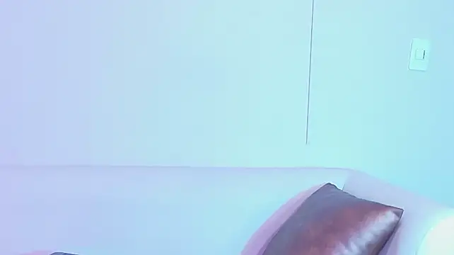 Annie9_ 即時 XXX 聊天