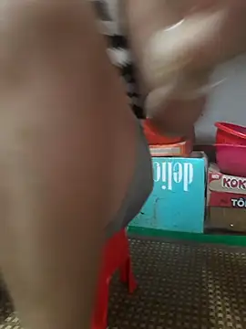 -Tara-a 现场XXX聊天