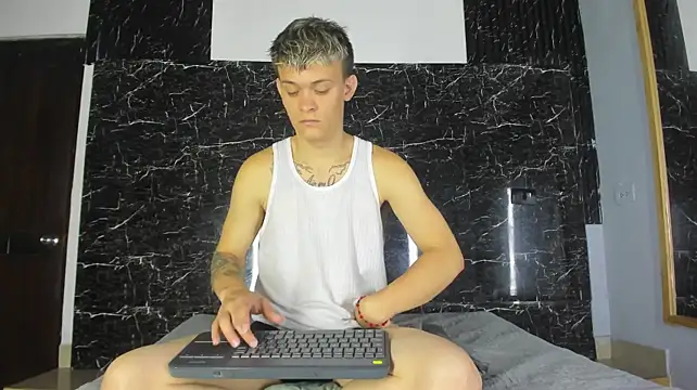 Živý XXX chat Robinlion91