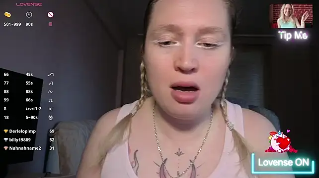 CitrusBlissss Chat XXX in diretta