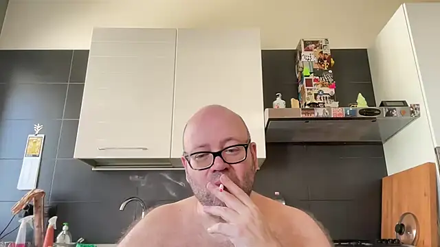 theitalianbear Show in webcam